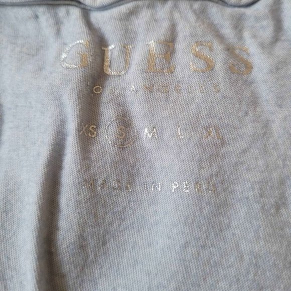 Set of 2 Guess t-shirts - Picture 3 of 3